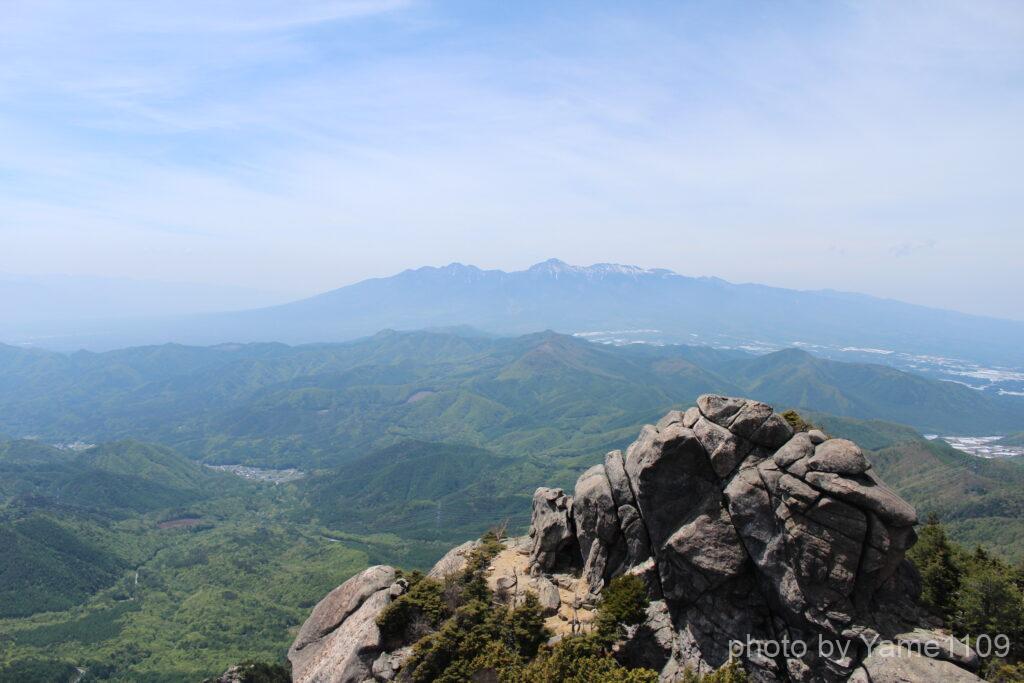 瑞牆山山頂から見る八ヶ岳
