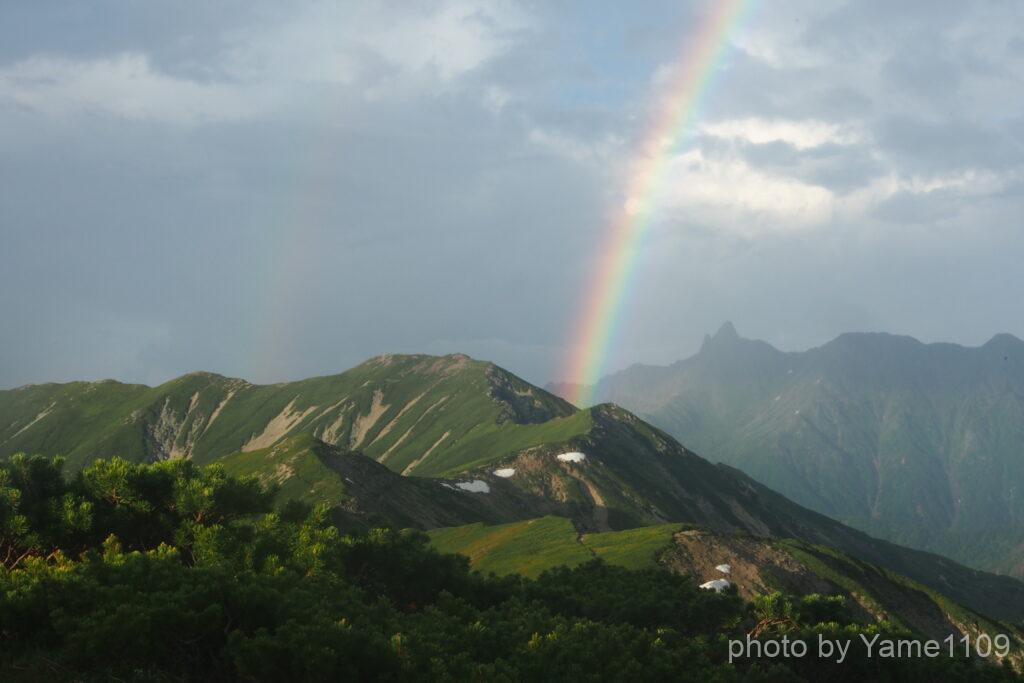 笠ヶ岳山荘の天馬から見た槍ヶ岳