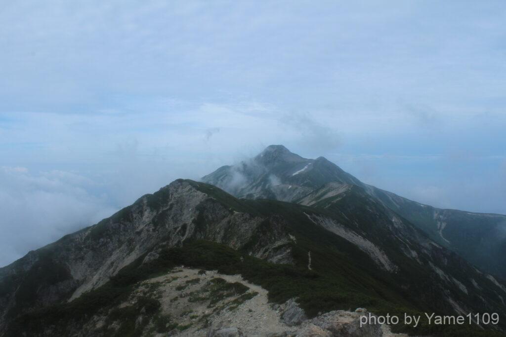 秩父岩からみる笠ヶ岳