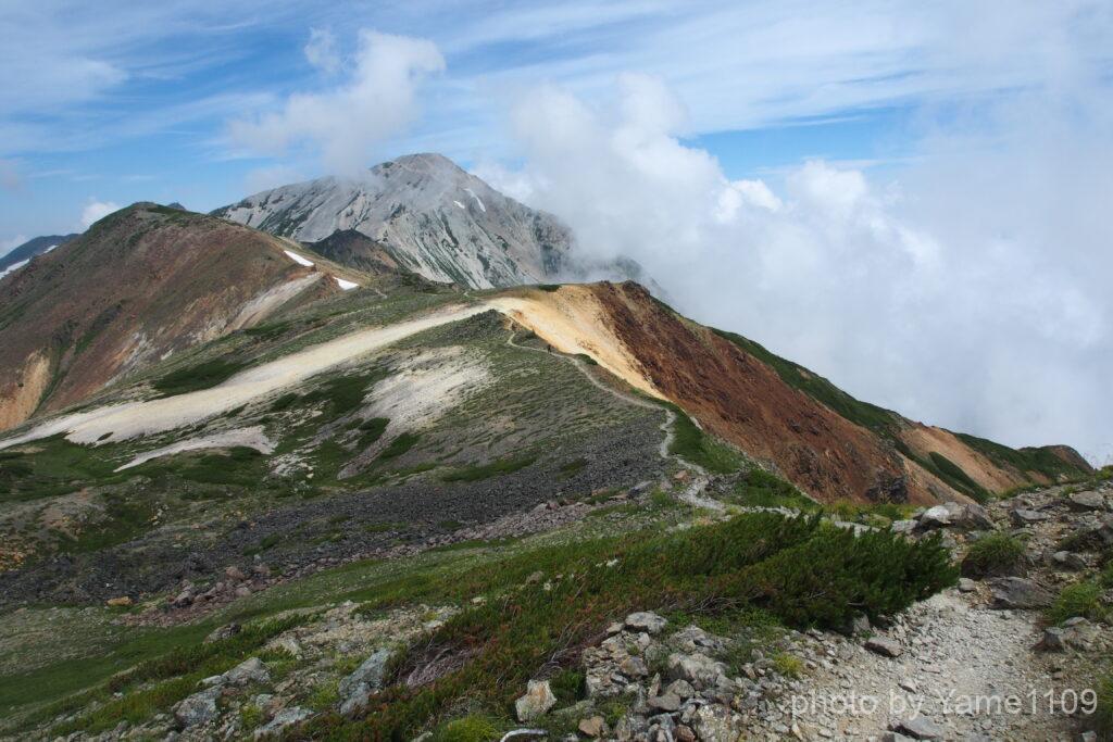 天狗山荘手前の稜線