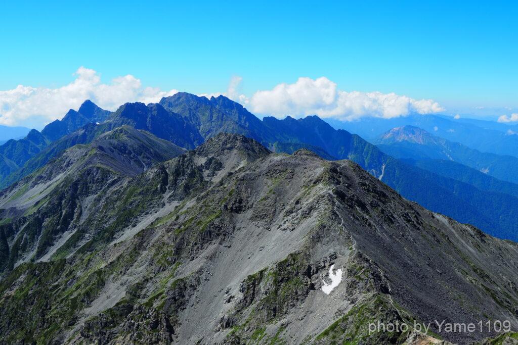 槍ヶ岳山頂から見た穂高岳