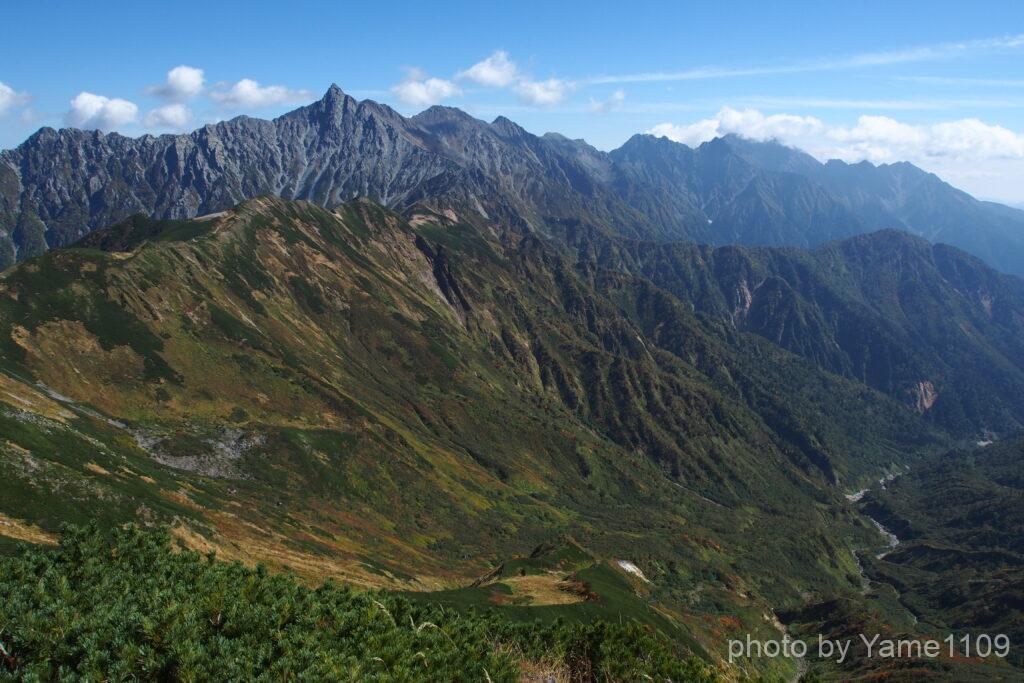 樅沢だけ山頂付近から見た槍ヶ岳